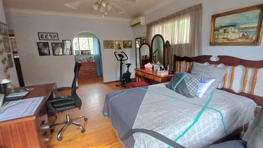 5 Bedroom Property for Sale in Vanes Estate Eastern Cape